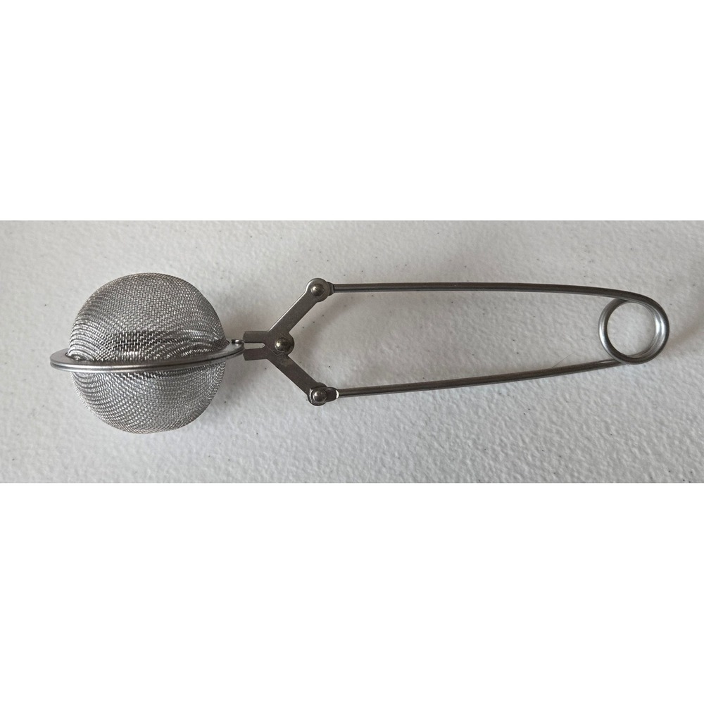 Stainless Steel Mesh Tea Ball Infuser Squeeze Handle Loose Leaf Tea Strainer